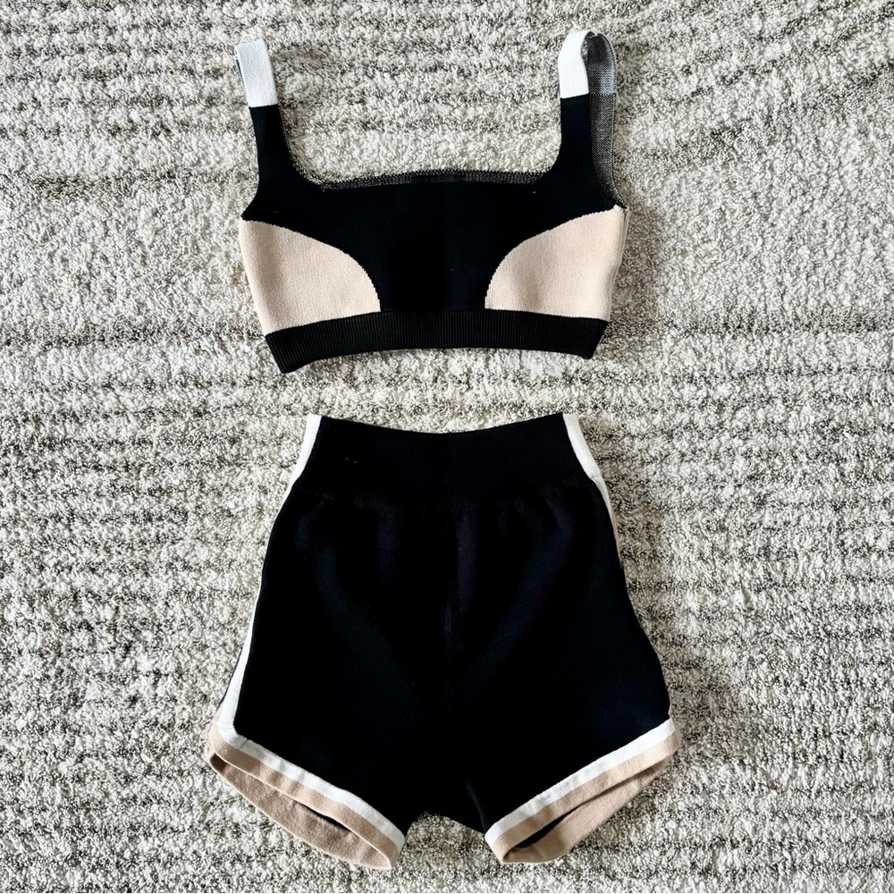Nagnata Black and Beige Workout Set